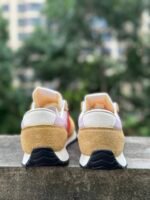 New Balance 471 unisex sneakers in brown and pink - Image 3