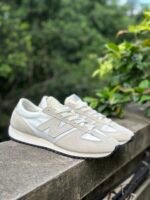 New Balance 471 unisex sneakers in Beige