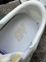New Balance 471 unisex sneakers in Beige - Image 7