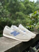 New Balance 471 unisex sneakers in Gray Navy Logo