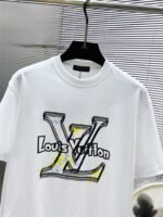Louis Vuitton T-Shirt Graffiti LV Logo Print Crew Neck Black White - Image 2