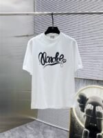 Moncler T-Shirt Cursive Script Logo Heart Print Crew Neck Black White - Image 8