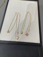 Louis Vuitton Color Blossom Mother of Pearl & Pink Agate Pendant Necklace - Image 3