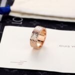 Louis Vuitton Monogram Engraved Band Ring Set (4 Colors) - Image 6