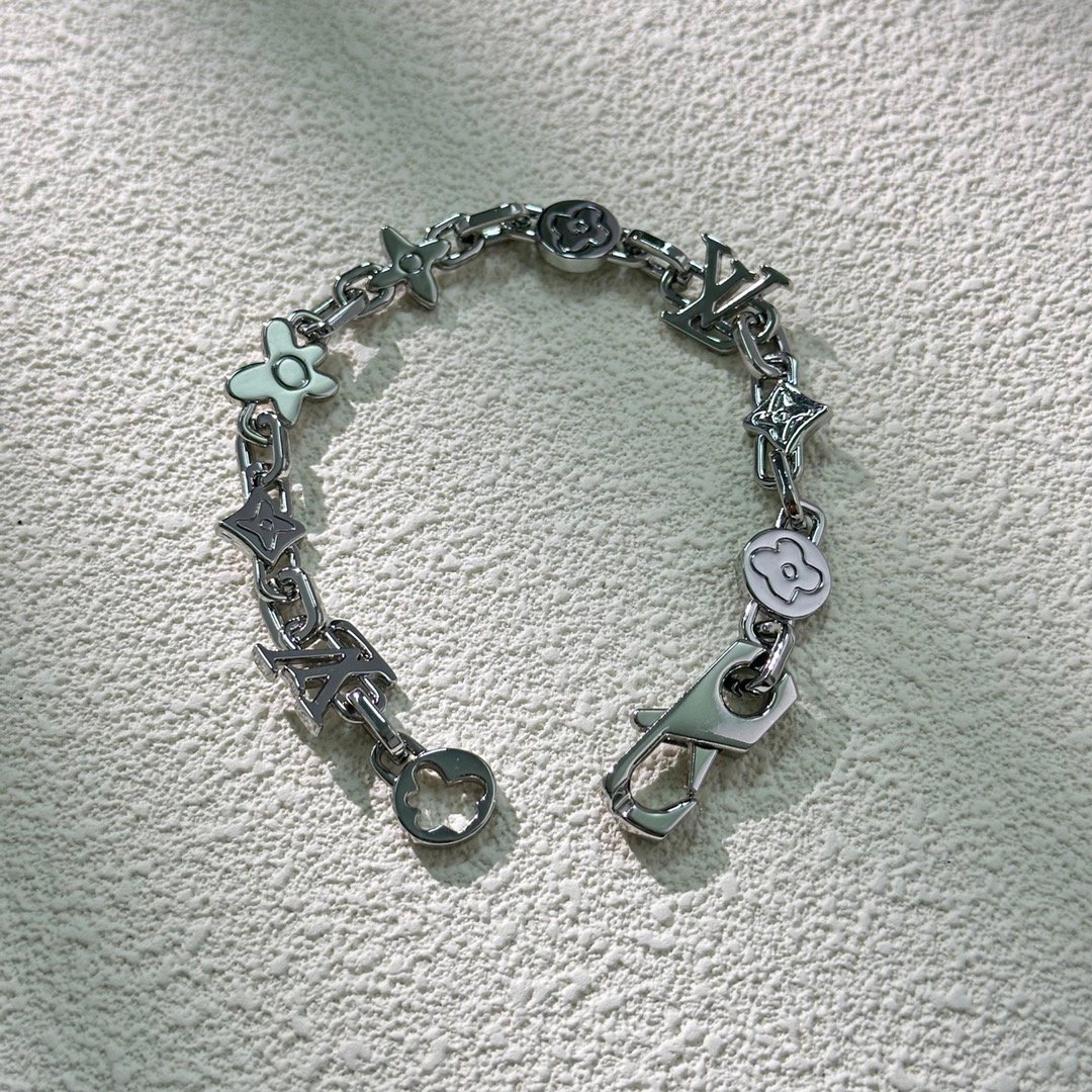 13420886313984526 Louis Vuitton LV & Monogram Flower Chain Bracelet - Image 1