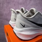 Nike ZoomX Grey Breathable Cushion Professional Running Sneakers - Image 4
