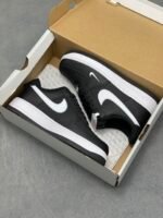 Nike Air Force 1 Black White Double Swoosh Low Top Casual Sneakers