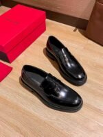 Ferragamo Black Glossy Patent Leather Thick Sole Penny Loafer Slip-On Men Formal Shoes - Image 2