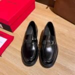Ferragamo Black Glossy Metal Buckle Thick Sole Slip-On Men Luxury Business Loafer Shoes