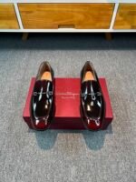 Ferragamo Gradient Wine Red Glossy Horsebit Metal Buckle Slip-On Men Luxury Formal Loafer Shoes