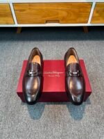 Ferragamo Black Smooth Leather Wingtip Brogue Lace-Up Men Vintage Business Oxford Formal Shoes