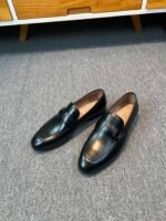 Ferragamo Black Glossy Leather Gancini Metal Buckle Slip-On Men Luxury Business Formal Loafer Shoes - Image 6