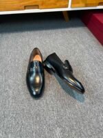 Ferragamo Black Glossy Leather Gancini Metal Buckle Slip-On Men Luxury Business Formal Loafer Shoes - Image 5