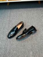 Ferragamo Black Glossy Leather Gancini Metal Buckle Slip-On Men Luxury Business Formal Loafer Shoes - Image 4