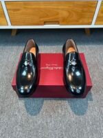 Ferragamo Black Glossy Patent Leather Round Emblem Metal Buckle Slip-On Men Luxury Formal Loafer Shoes