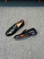 Ferragamo Black Matte Smooth Leather Gancini Metal Buckle Slip-On Men Business Formal Loafer Shoes - Image 5