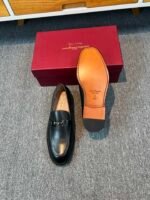 Ferragamo Black Matte Smooth Leather Gancini Metal Buckle Slip-On Men Business Formal Loafer Shoes - Image 3