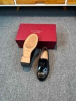 Ferragamo Black Glossy Gancini Ornament Buckle Slip-On Men Formal Business Loafer Dress Shoes - Image 3
