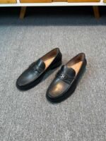 Ferragamo Black Polished Leather Gancini Buckle Slip-On Men Classic Business Formal Loafer Shoes - Image 6