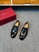 Ferragamo Black Glossy Leather Gancini Buckle Slip-On Men Classic Business Formal Loafer Shoes - Image 6