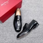 Ferragamo Black Calf Leather Emblem Buckle Men Formal Slip-On Loafer Shoes - Image 4