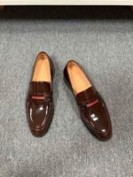 Ferragamo Brown Patent Leather Red Strap Buckle Men Formal Slip-On Loafers - Image 2