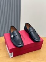 Ferragamo Black Soft Leather Metal Buckle Men Formal Slip-On Loafers