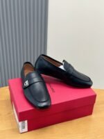 Ferragamo Black Soft Leather Metal Buckle Men Formal Slip-On Loafers - Image 5