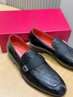 Ferragamo Black Embossed Leather Grosgrain Strap Men Formal Slip-On Loafers - Image 4