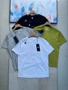 Descente Black White Gray Green Mesh Spliced Quick Dry Sports T-shirt Logo Crew Neck Athletic Short Sleeve
