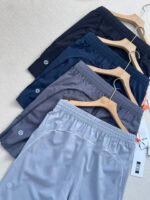 Lulumemon Elastic Waist Quick Dry Lined Athletic Running Shorts with Small Circular Logo
