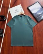 Arc'Teryx Small Embroidered Logo Crew Neck Cotton Basic Short Sleeve T-shirt - Image 11