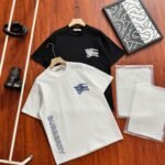 Burberry Knight Embroidery Vertical Letter Print Crew Neck Cotton Loose Short Sleeve T-shirt 2 Colors