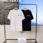 Arc'Teryx Two-Sided Color Letter Totem Print Crew Neck Cotton Outdoor Casual Short Sleeve T-shirt
