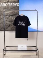 Arc'Teryx Small Letter Back Splash Ink Totem Print Crew Neck Cotton Outdoor Short Sleeve T-shirt - Image 6
