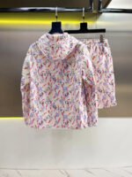 Gucci Men Off‑White All‑Over Colorful Floral Rose Letter Print Hooded Zip‑Up Jacket & Drawstring Shorts 2pcs Set - Image 2