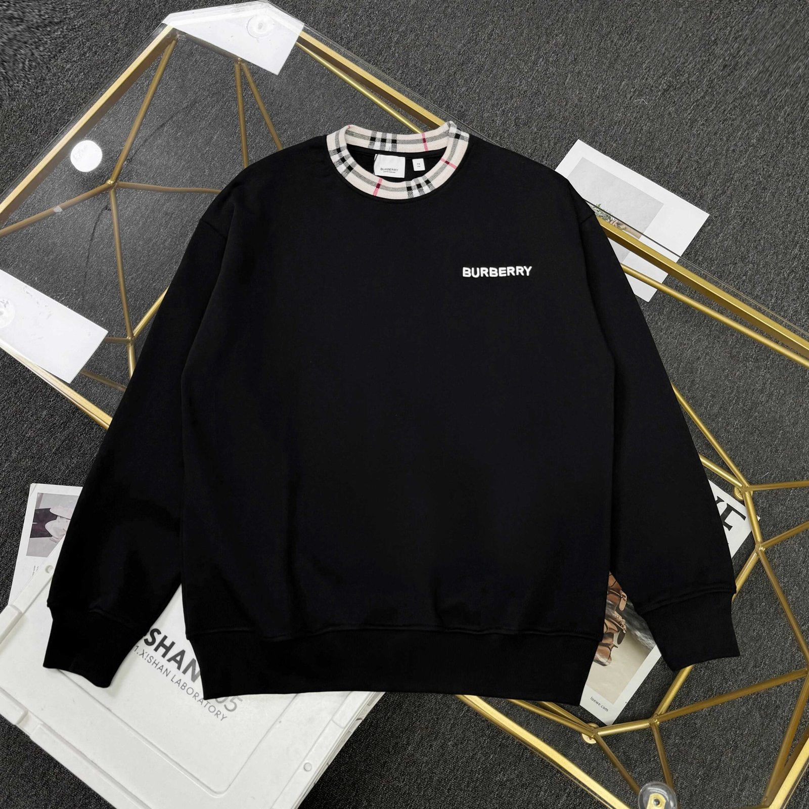 Burberry Unisex Crew Neck Sweatshirt With Plaid Collar And Letter