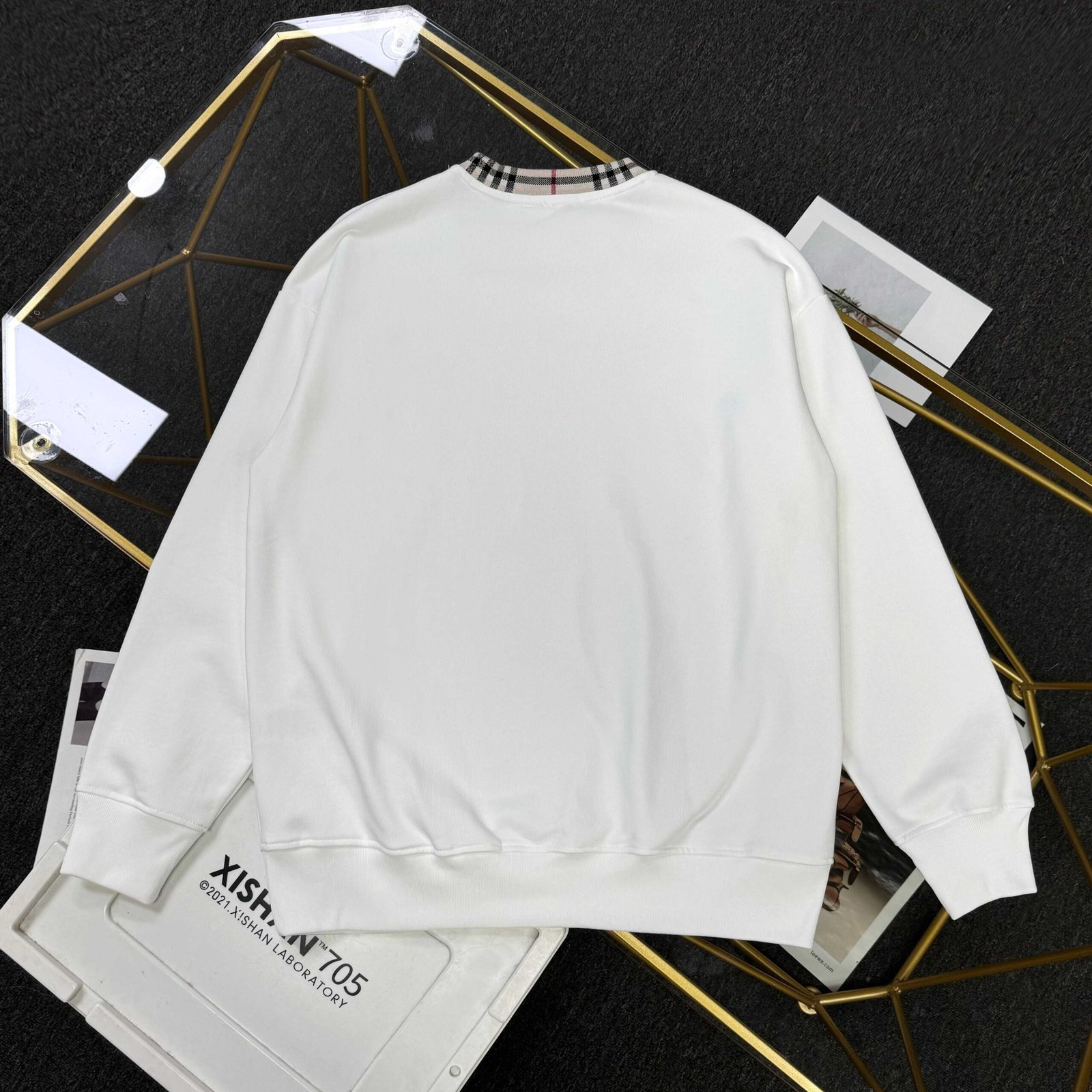 Burberry Unisex Crew Neck Sweatshirt With Plaid Collar And Letter